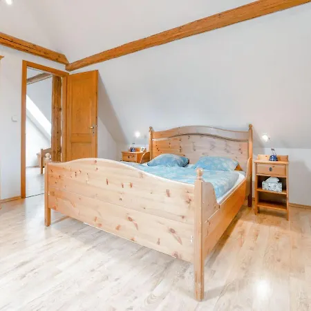 Peaceful In With Private Terrace & Garden 度假居 Božanov